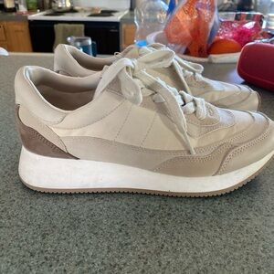 Universal Thread Cream and Tan Sneakers